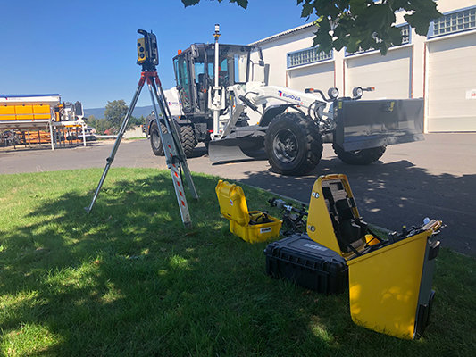 Two CASE 856C graders expand the fleet of the Czech Republic’s leading transport-engineering company